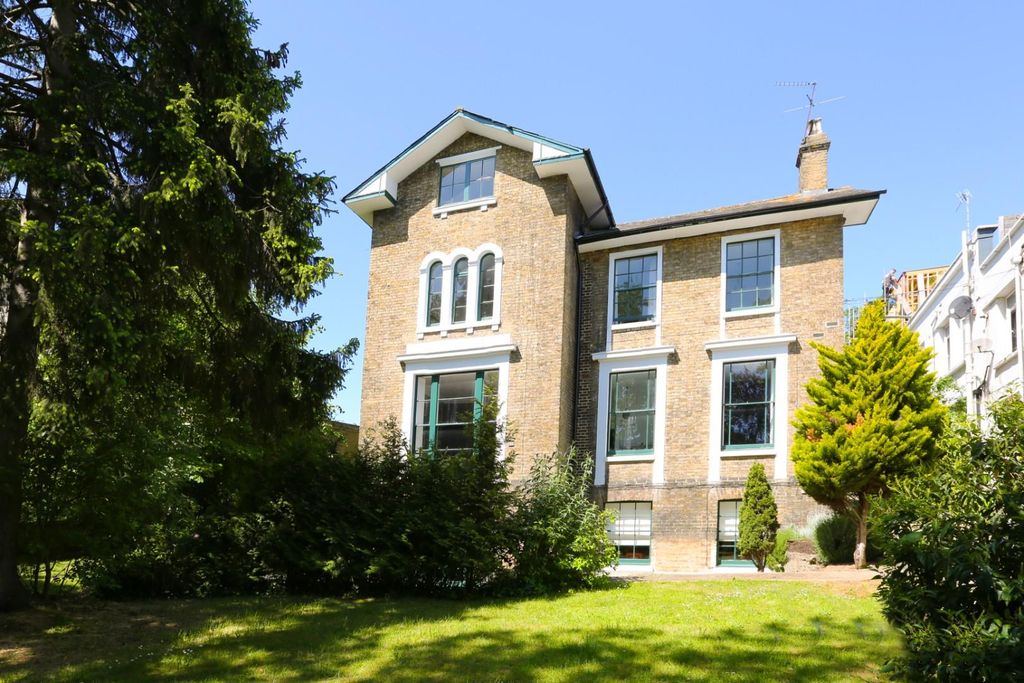 Property photo 3 of 12 Ach_1785.Jpg