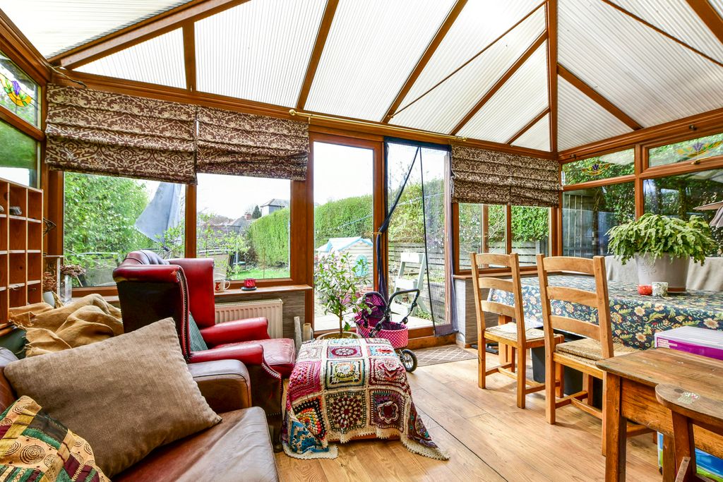 Property photo 3 of 19 Dsc_1429