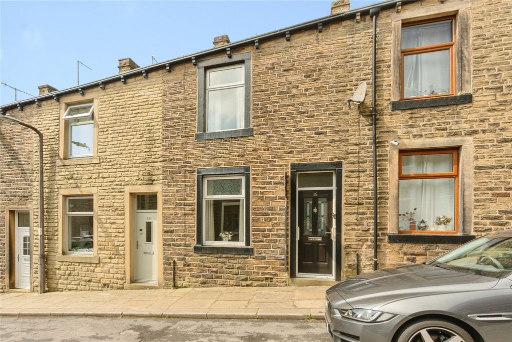 Property photo 1 of 17 Picture No. 23