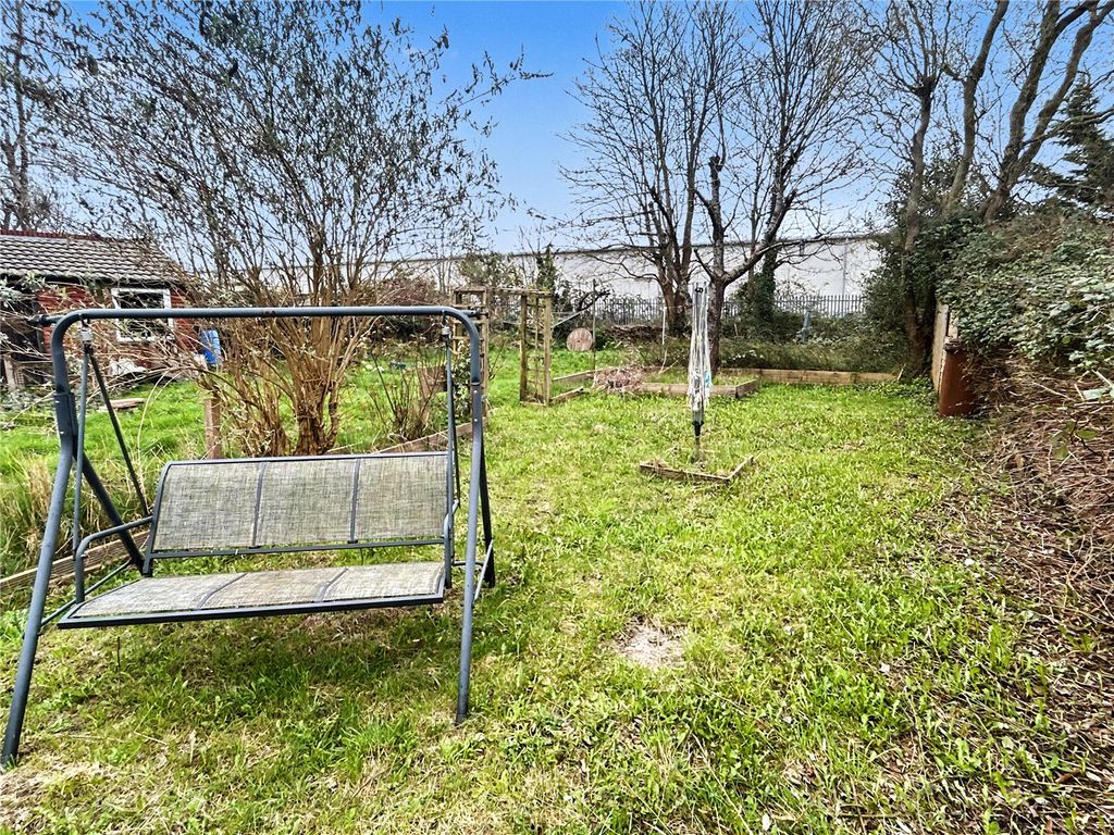 Property photo 3 of 9 Garden