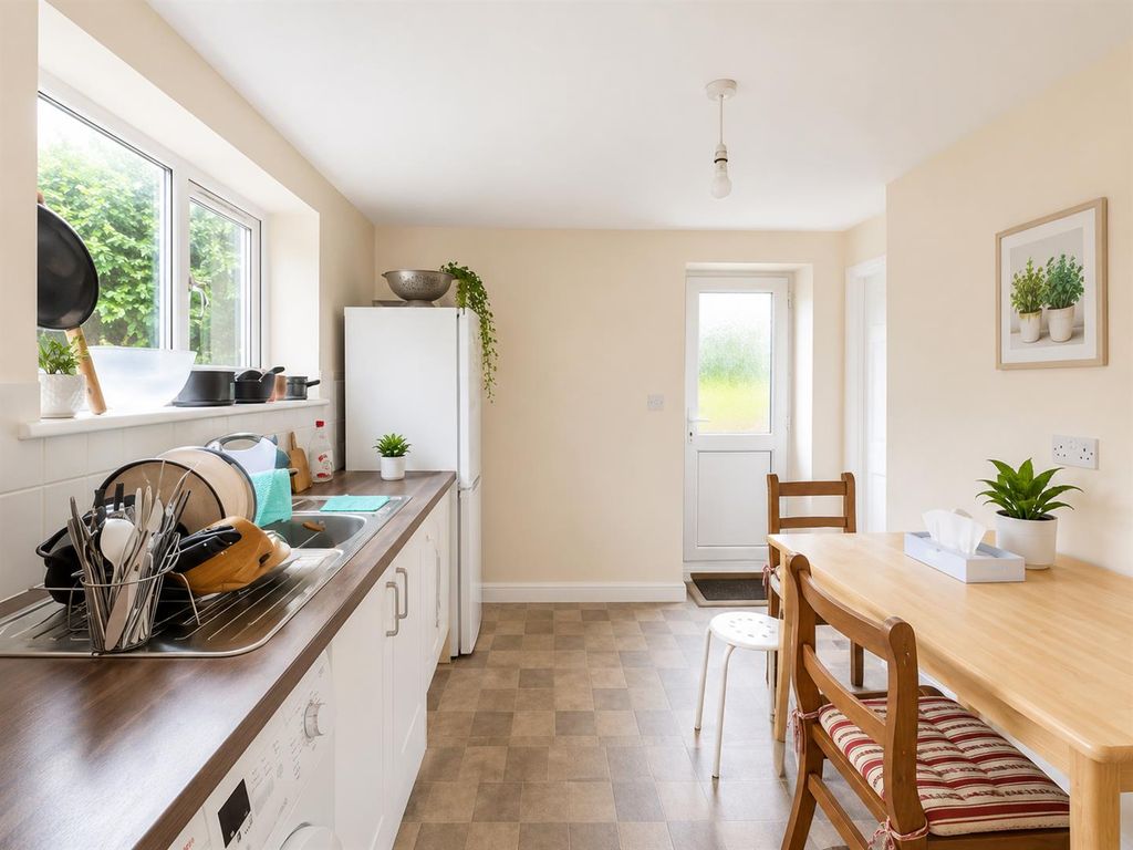 Property photo 2 of 11 09E5F027-A868-49Bb-8D97-93Fa681Dd40B.Png