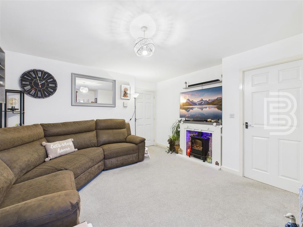 Property photo 3 of 20 Cam05587G0-Pr0113-Still015.Jpg