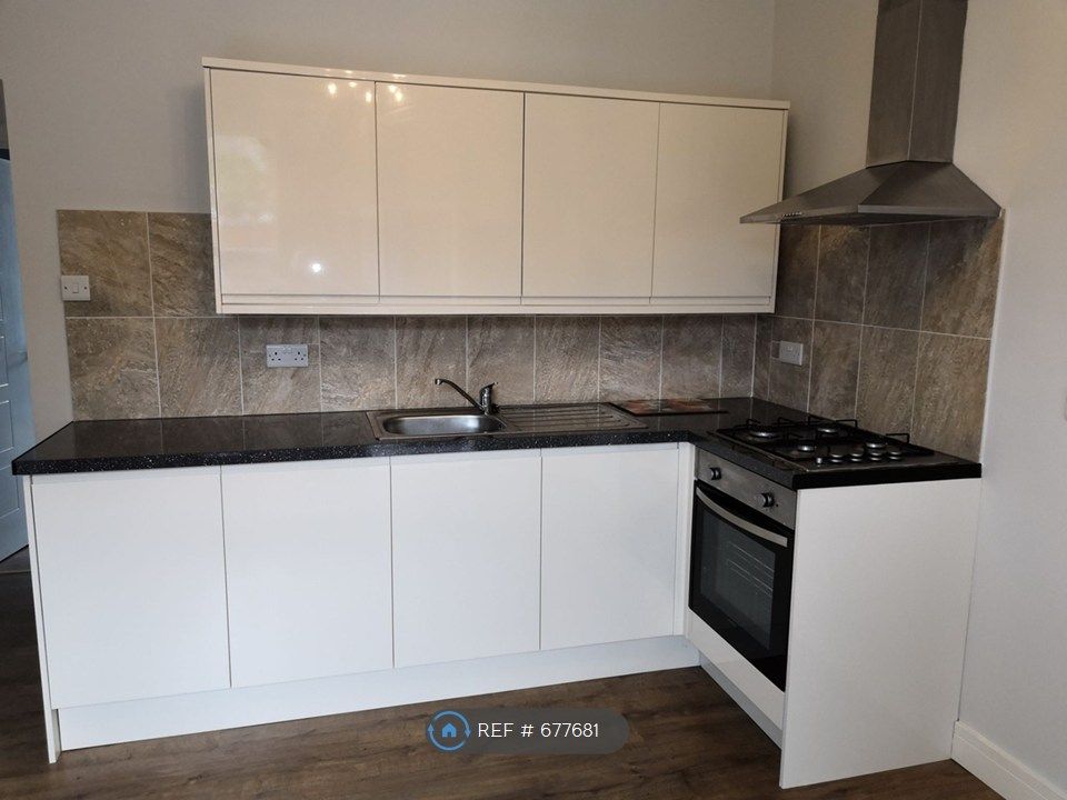 Property photo 2 of 9 Kitchen Area