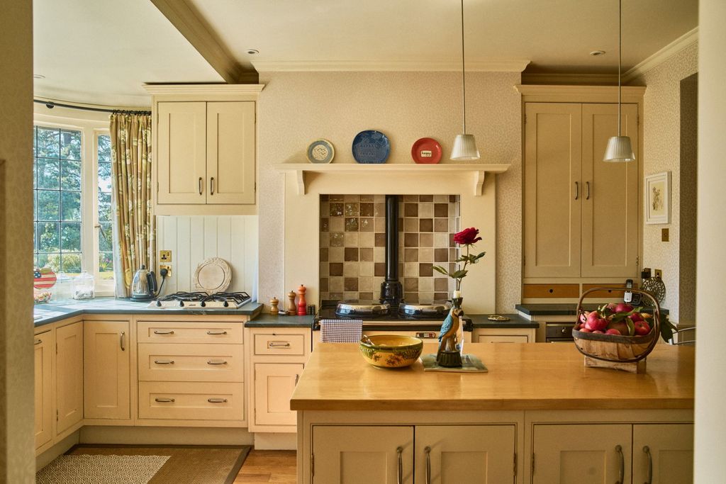 Additional image 5 of 5 bed detached house for saleWesterham Road, Oxted, Surrey RH8