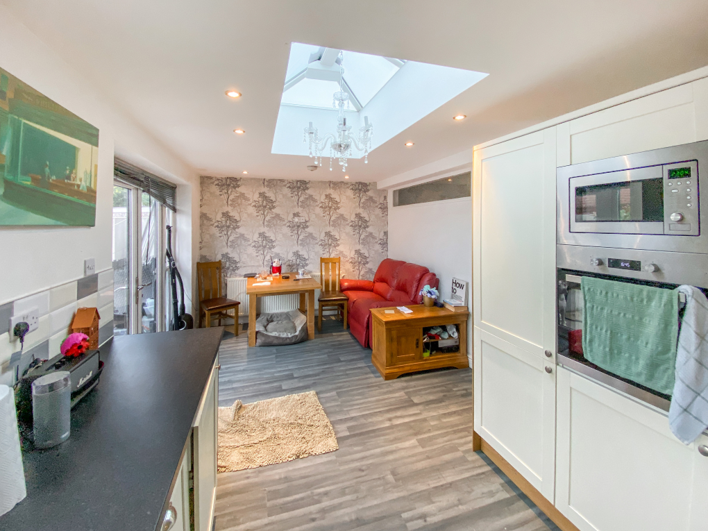 Property photo 3 of 9