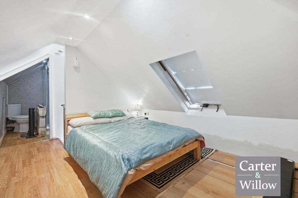 Additional image 21 of 4 bed semi-detached house for saleHaydon Road, Dagenham RM8