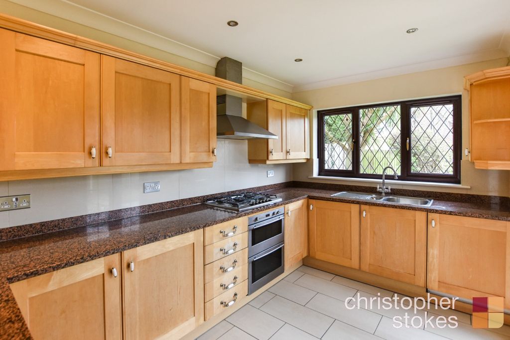 Property photo 2 of 24 4079992