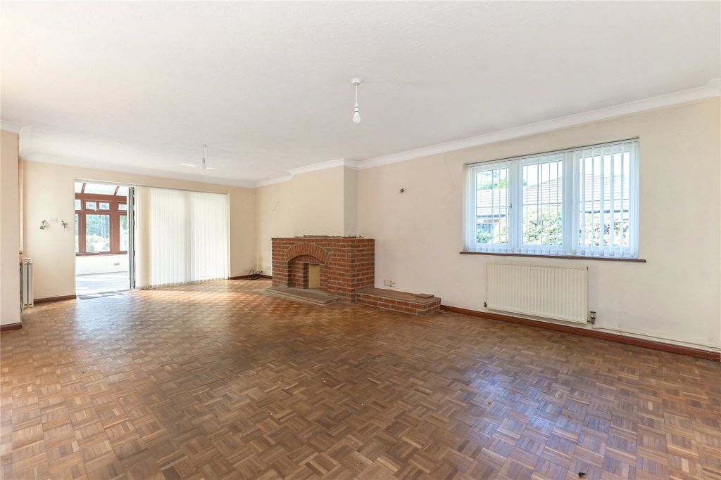 Property photo 2 of 24 Picture No. 09