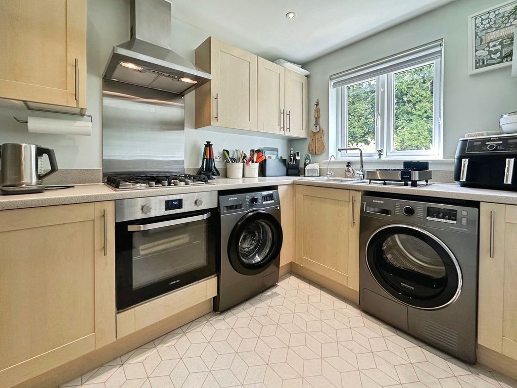 Property photo 2 of 20 Pbox-Img.Jpg