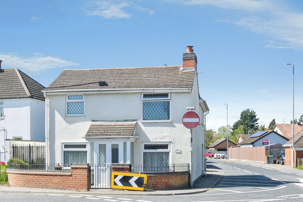 Property photo 1 of 16