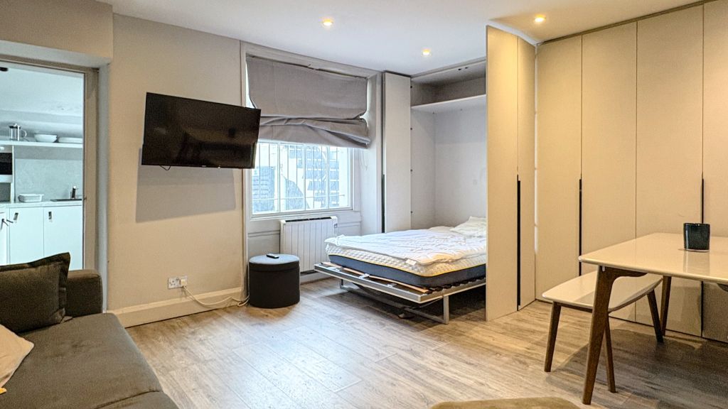 Property photo 3 of 12