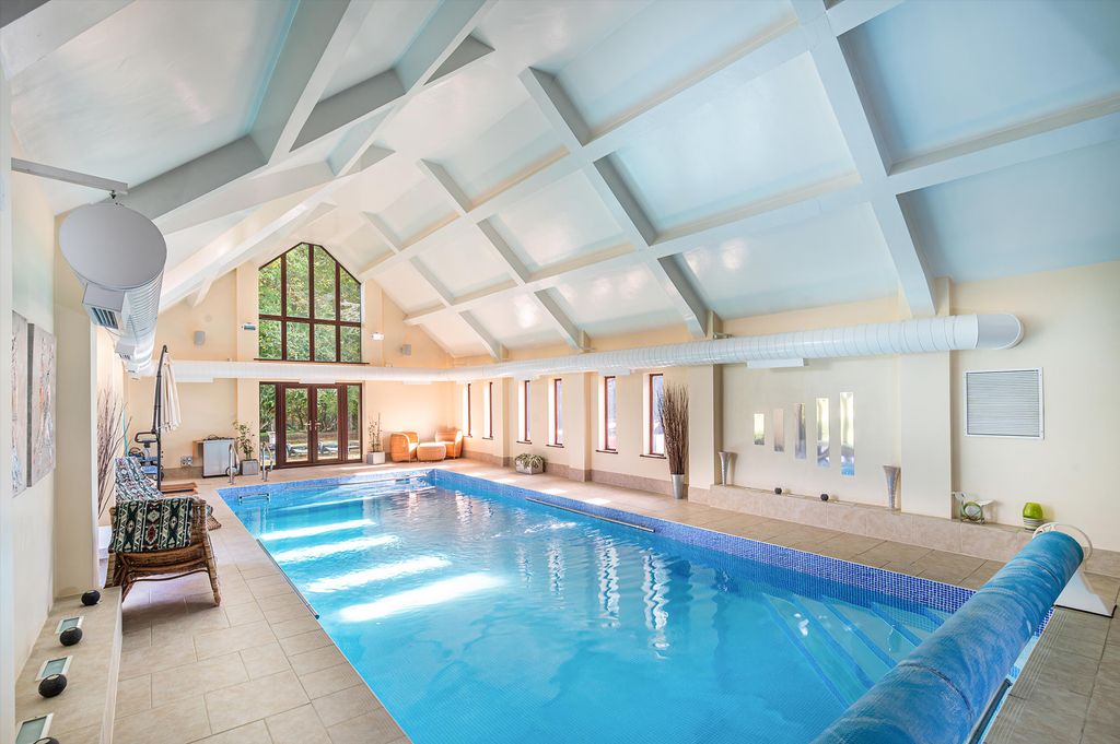 Property photo 3 of 21 Image