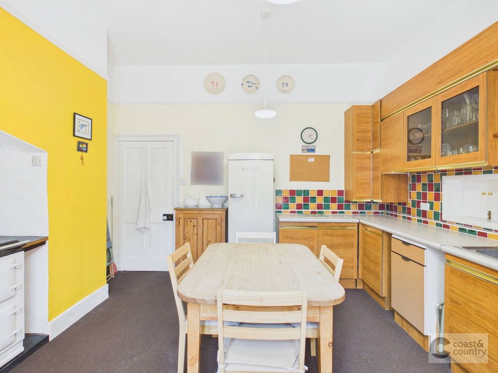 Additional image 7 of 6 bed detached house for saleCourtenay Road, Newton Abbot TQ12
