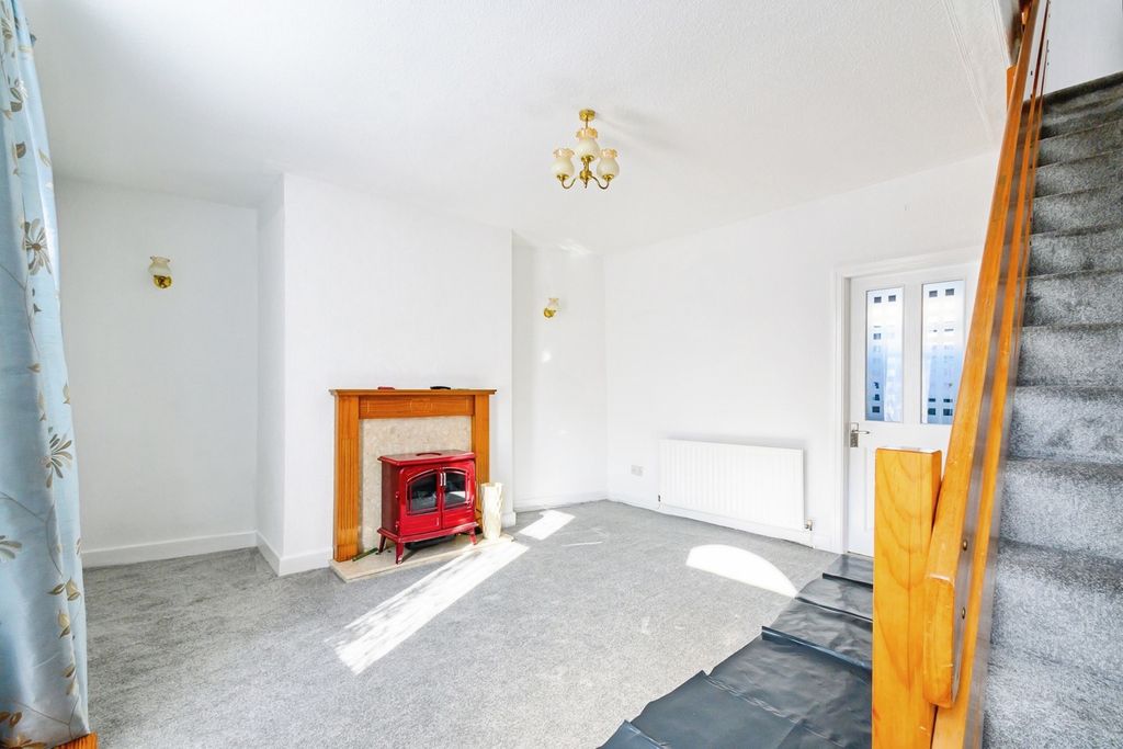 Property photo 2 of 8 Living Room