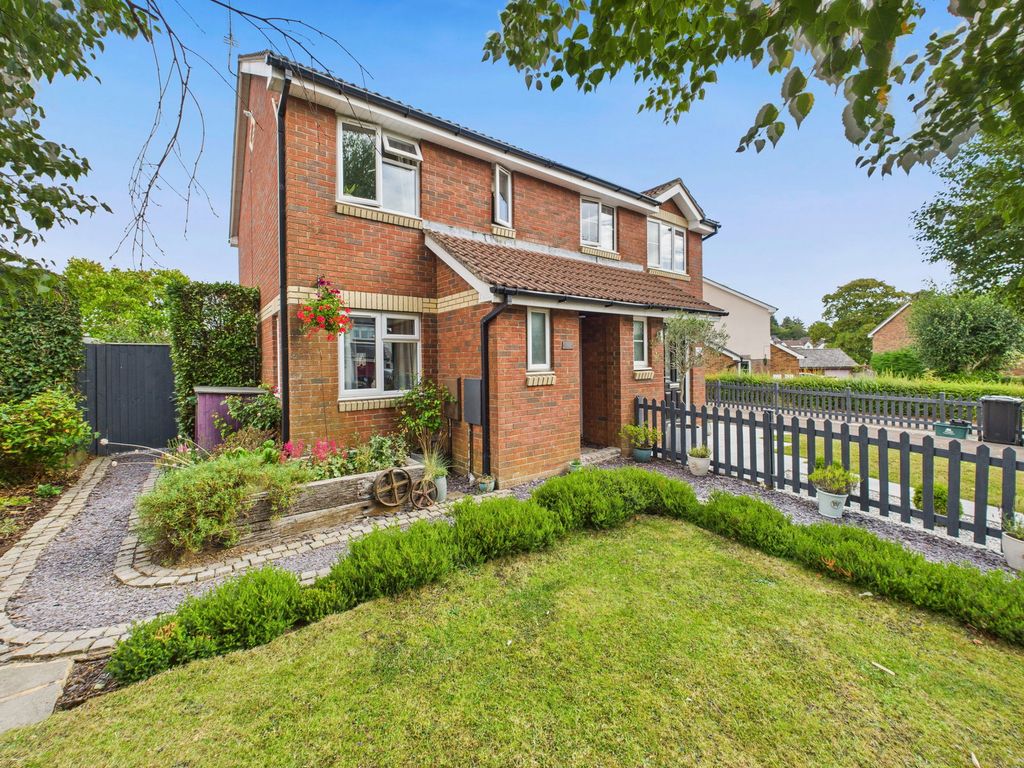 Property photo 1 of 12