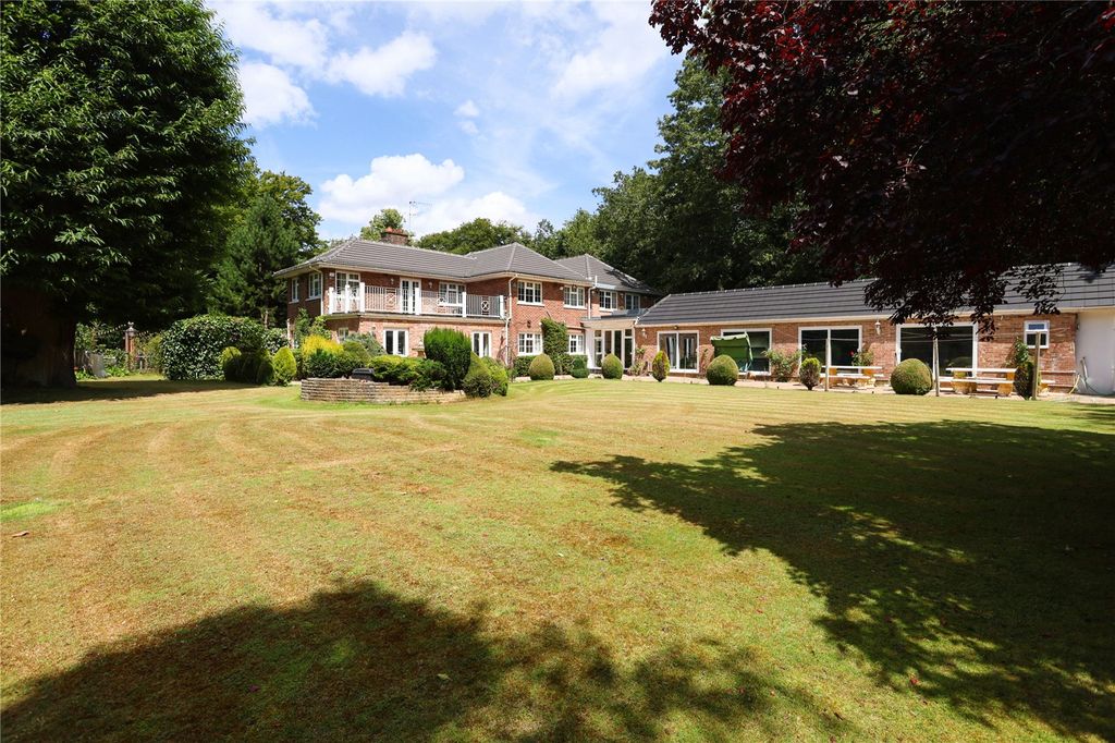 Property photo 2 of 16 Picture No. 03