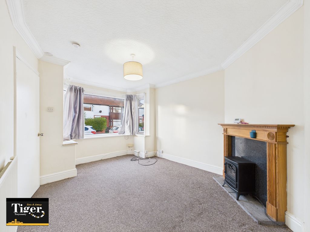 Property photo 2 of 17 Cam03440G0-Pr0497-Still001