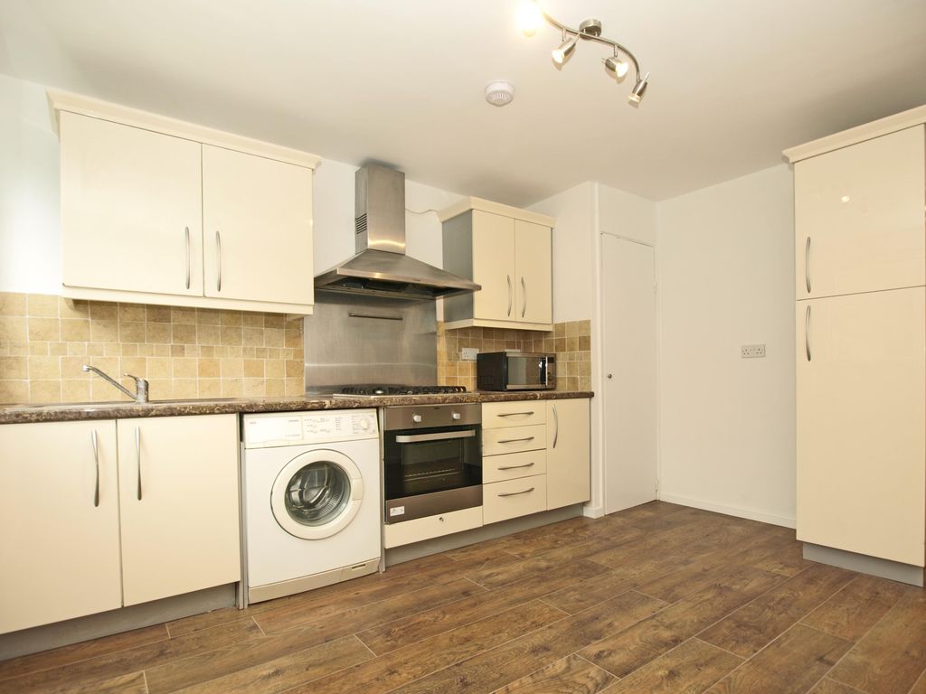 Property photo 3 of 6