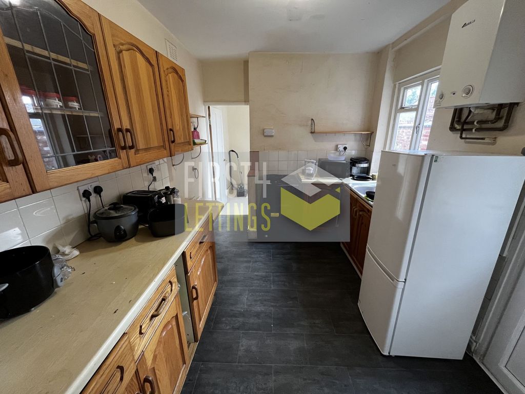 Property photo 3 of 12 Photo 3