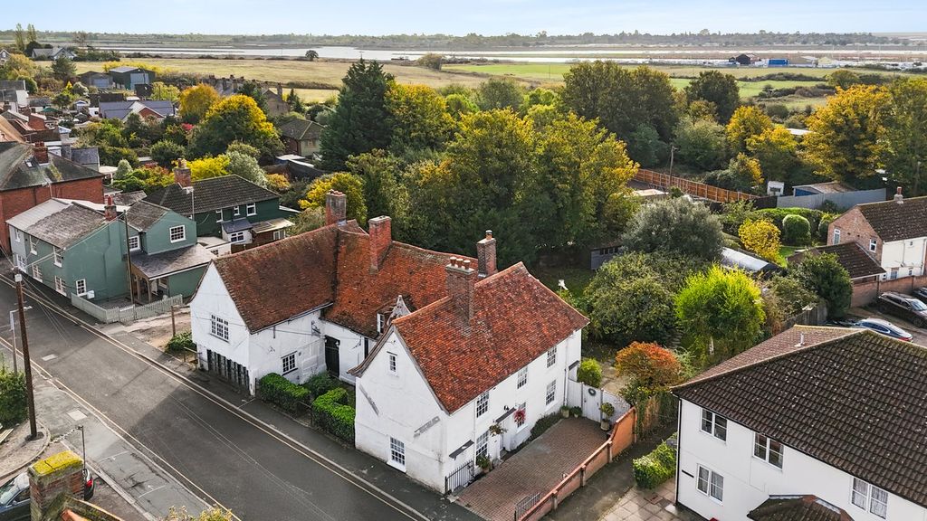 Property photo 1 of 25