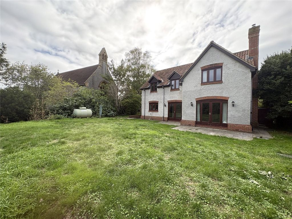 Property photo 2 of 27 Picture No. 52