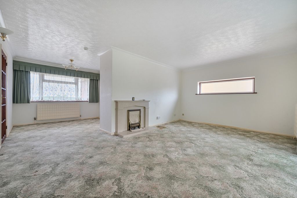 Property photo 3 of 26 1306510-20-685033...