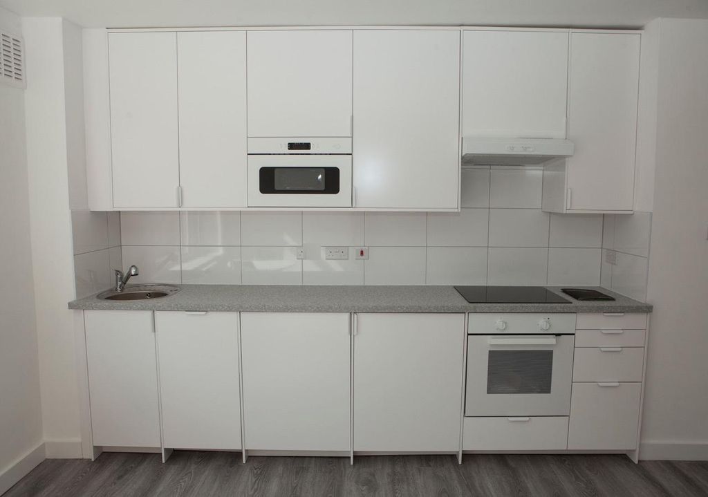 Property photo 2 of 9 Photo 1