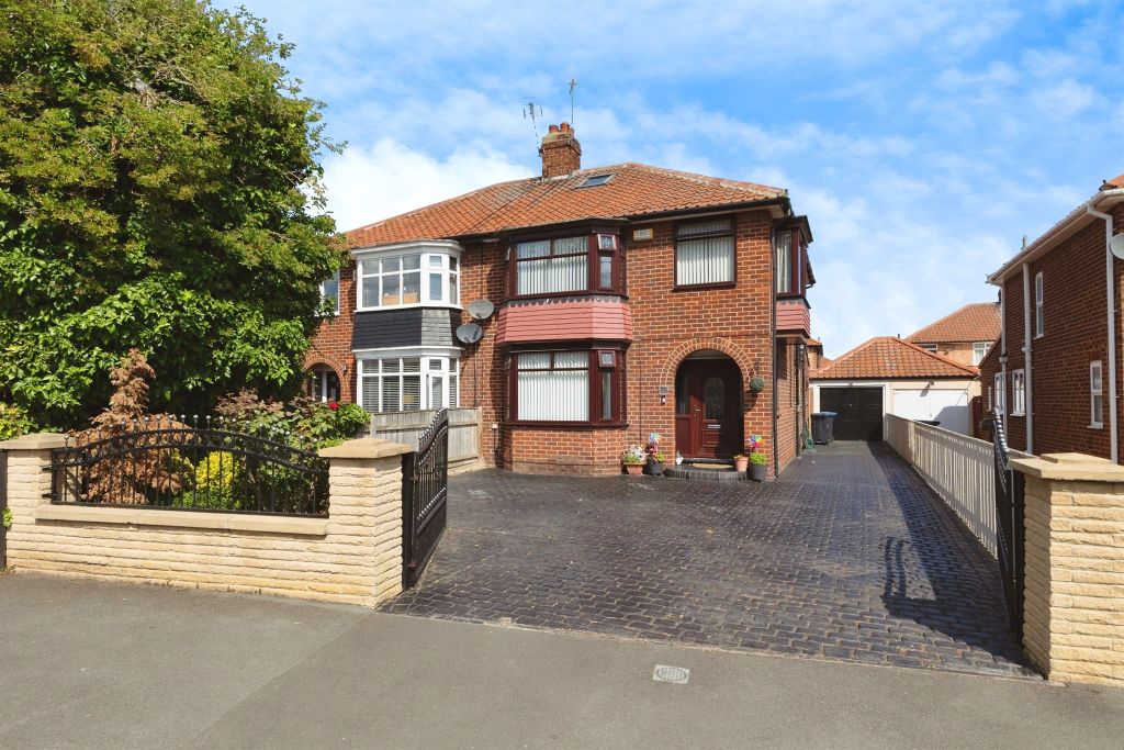 Property photo 1 of 16