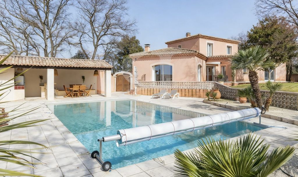 Property photo 1 of 30