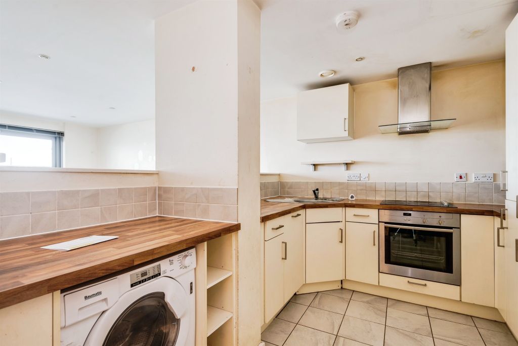 Property photo 3 of 11