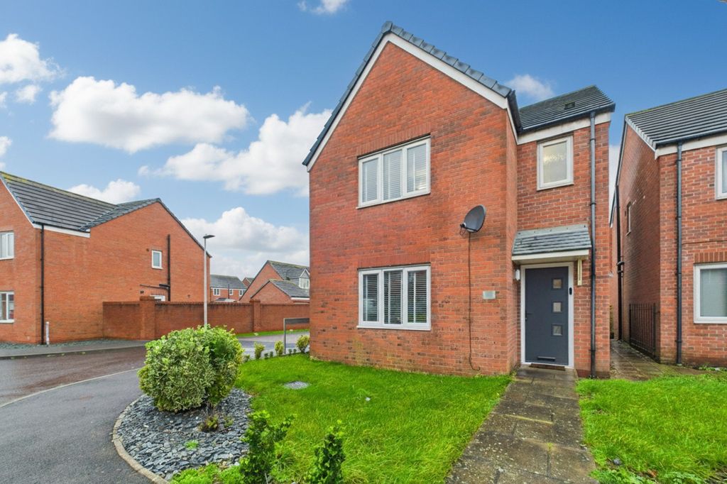 Property photo 2 of 19