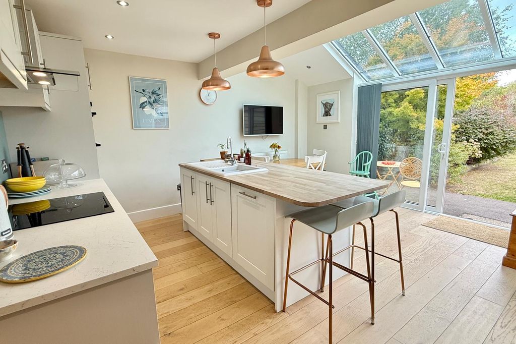 Property photo 2 of 30 Gallery