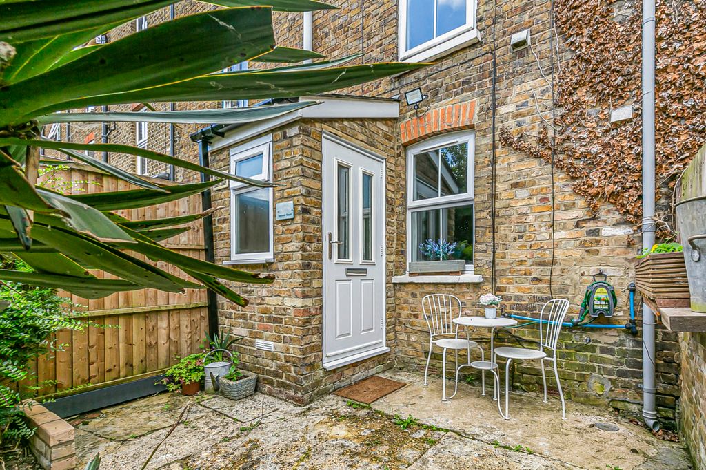 Property photo 1 of 14 10_34224