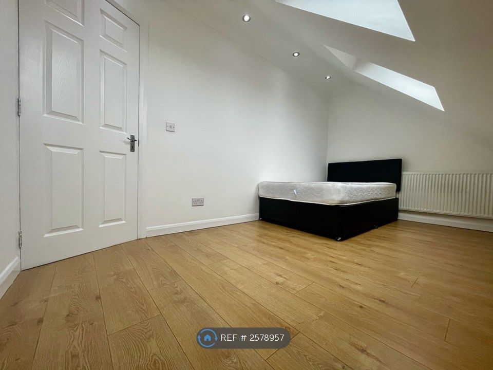Property photo 3 of 6