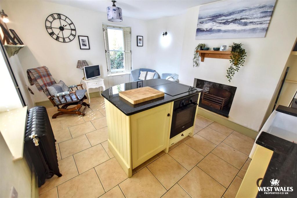 Property photo 2 of 19 6 (26).Jpg