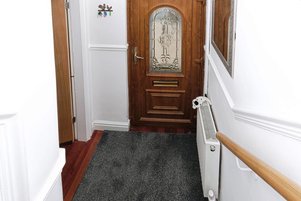Property photo 2 of 19 Pbox-Img.Jpg