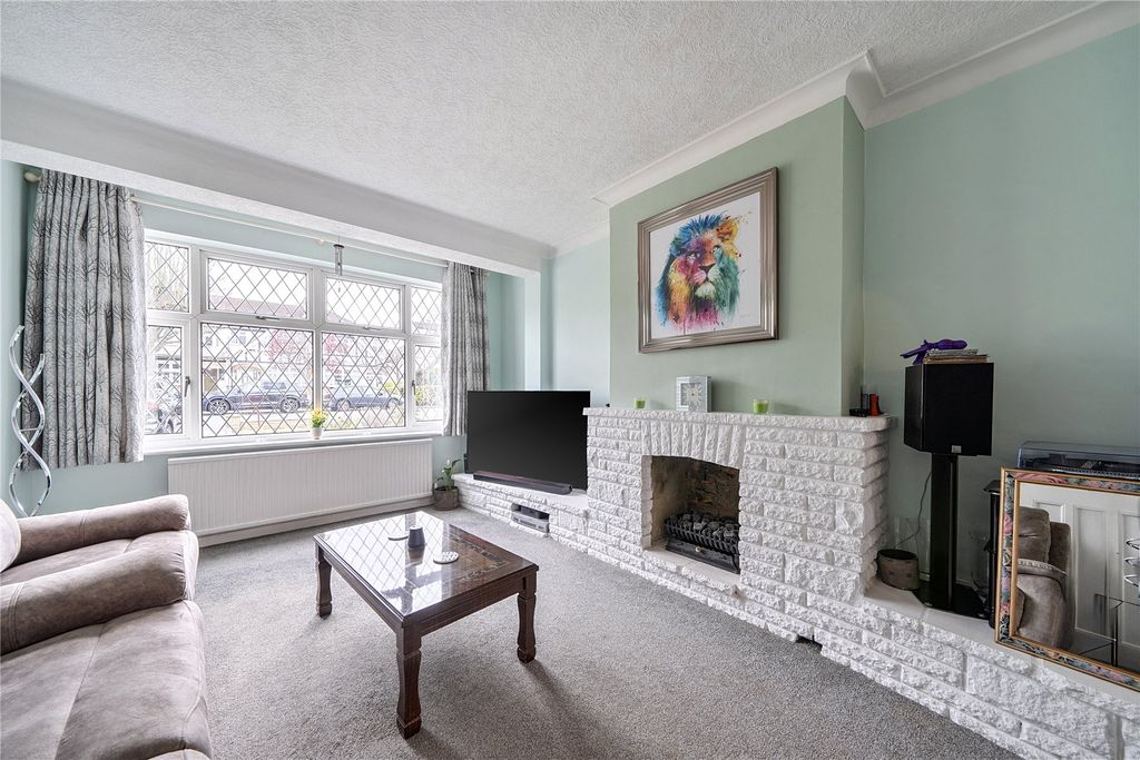 Property photo 2 of 21 Picture No. 11