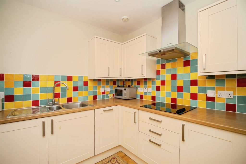 Property photo 2 of 19