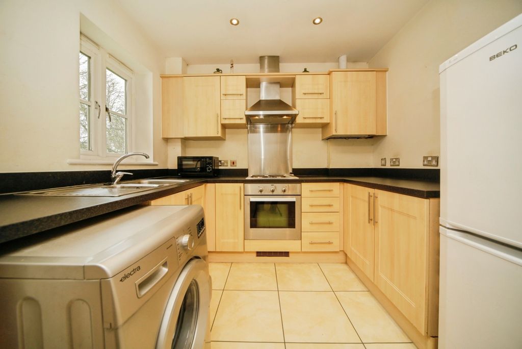 Property photo 3 of 17 Pbox-Img.Jpg