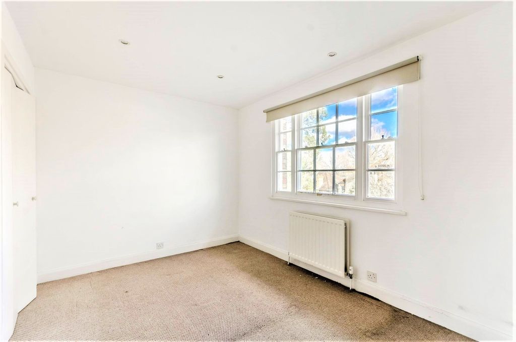 Property photo 2 of 7 B.