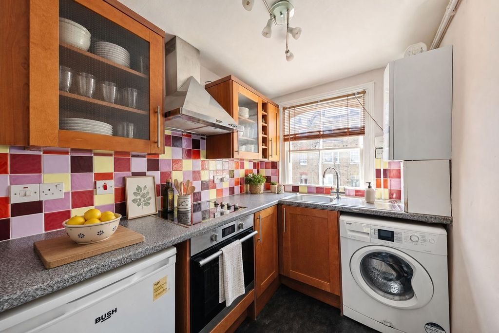 Property photo 3 of 17