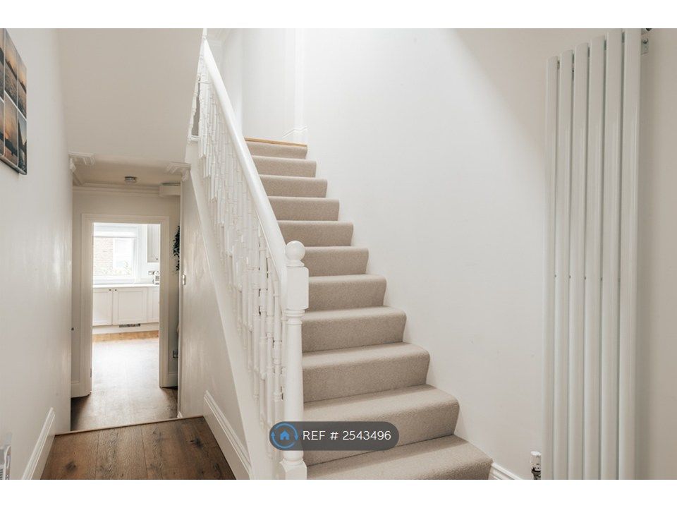 Property photo 3 of 25