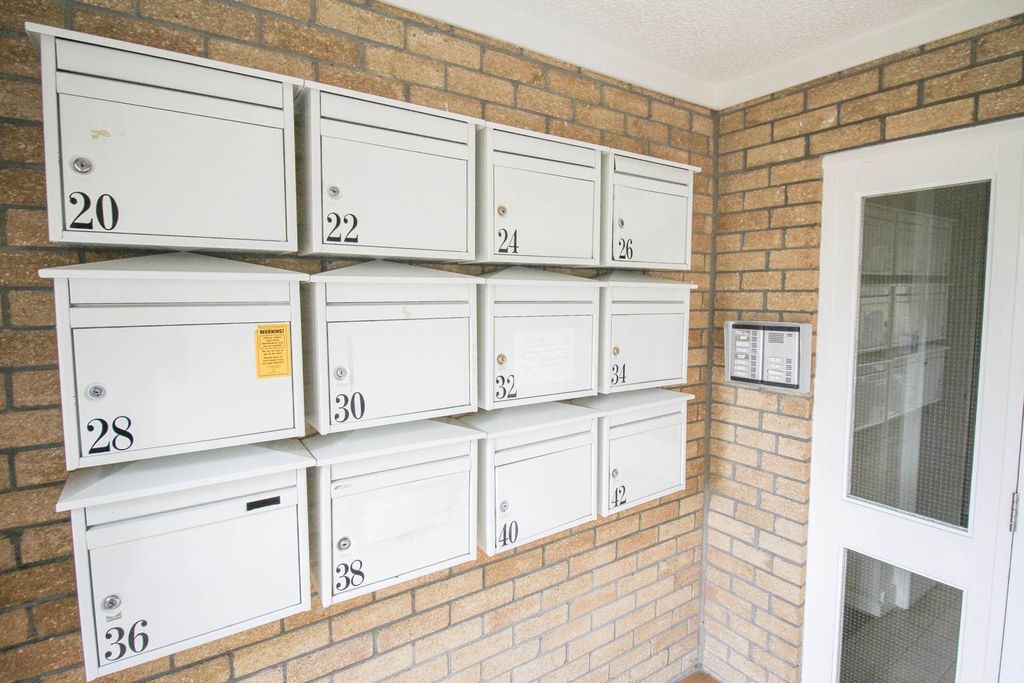 Property photo 3 of 8