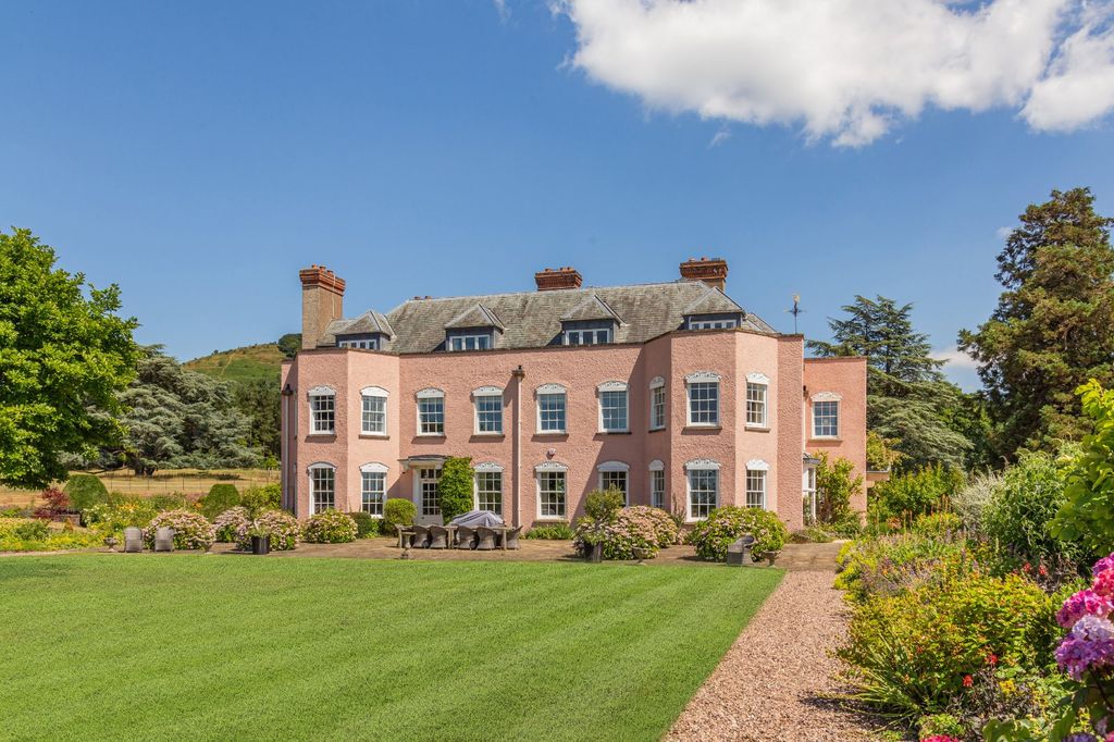 Property photo 3 of 23 Picture No. 03