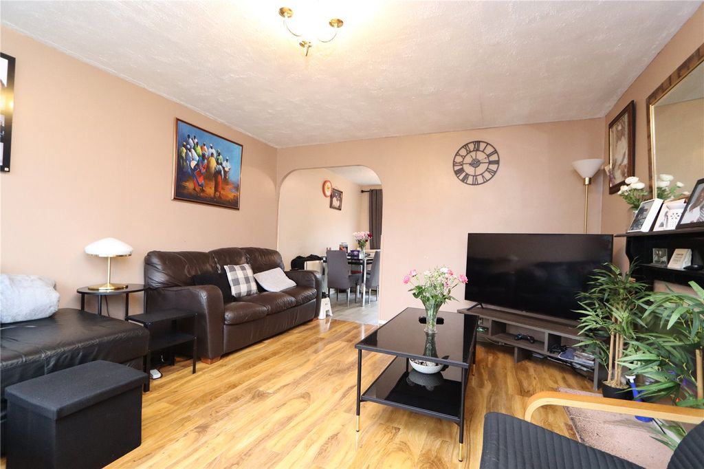Property photo 3 of 12 Picture No. 13
