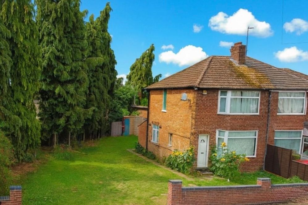 Property photo 1 of 13