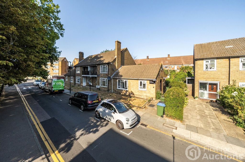 Property photo 1 of 9 1