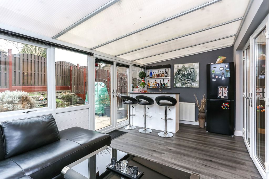 Property photo 2 of 41