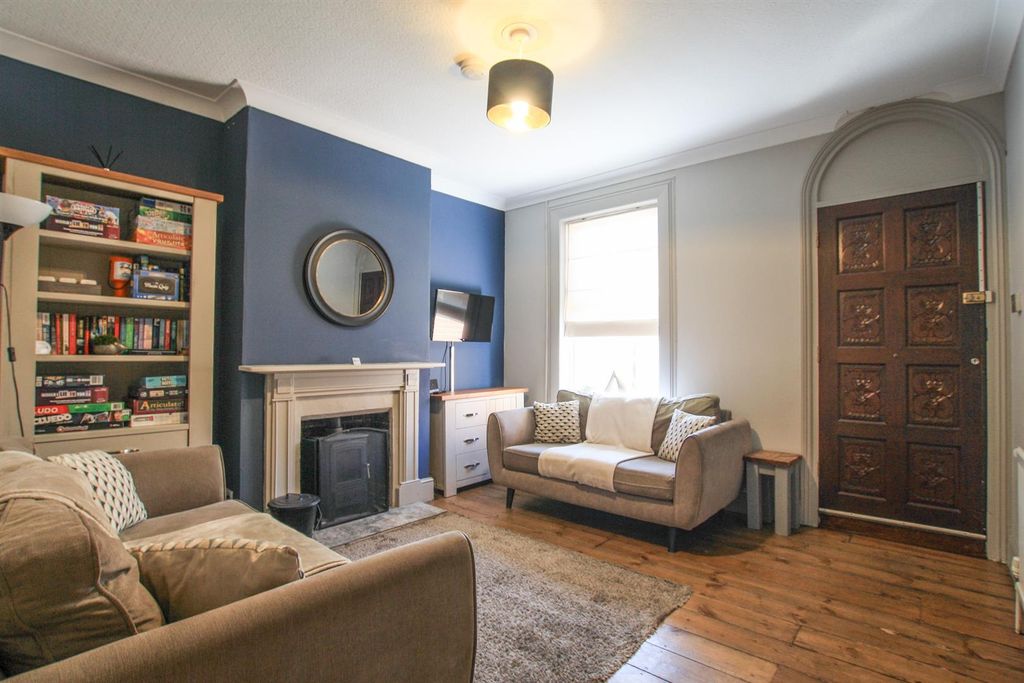 Property photo 3 of 16 Img_1031.Jpg