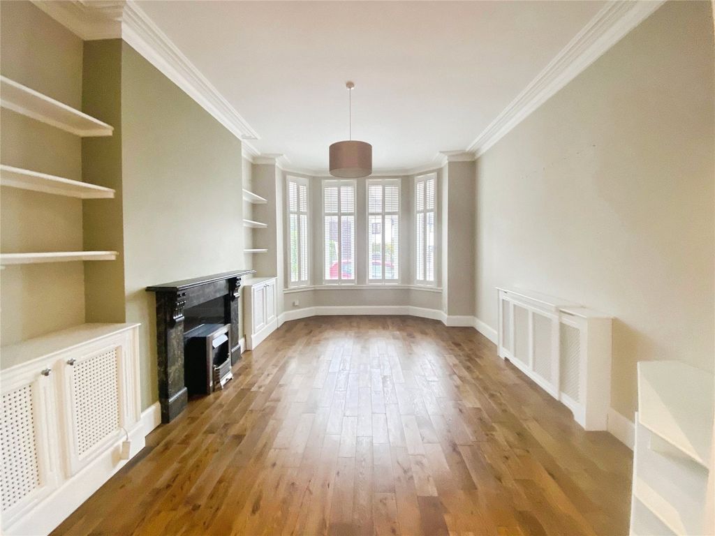 Property photo 2 of 21 Picture No. 37